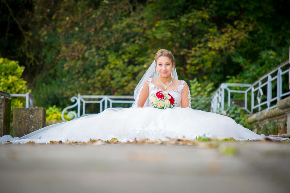 reportage photo de mariage naturel en Île-de-France, ou mariés lors de la cérémonie à Paris.